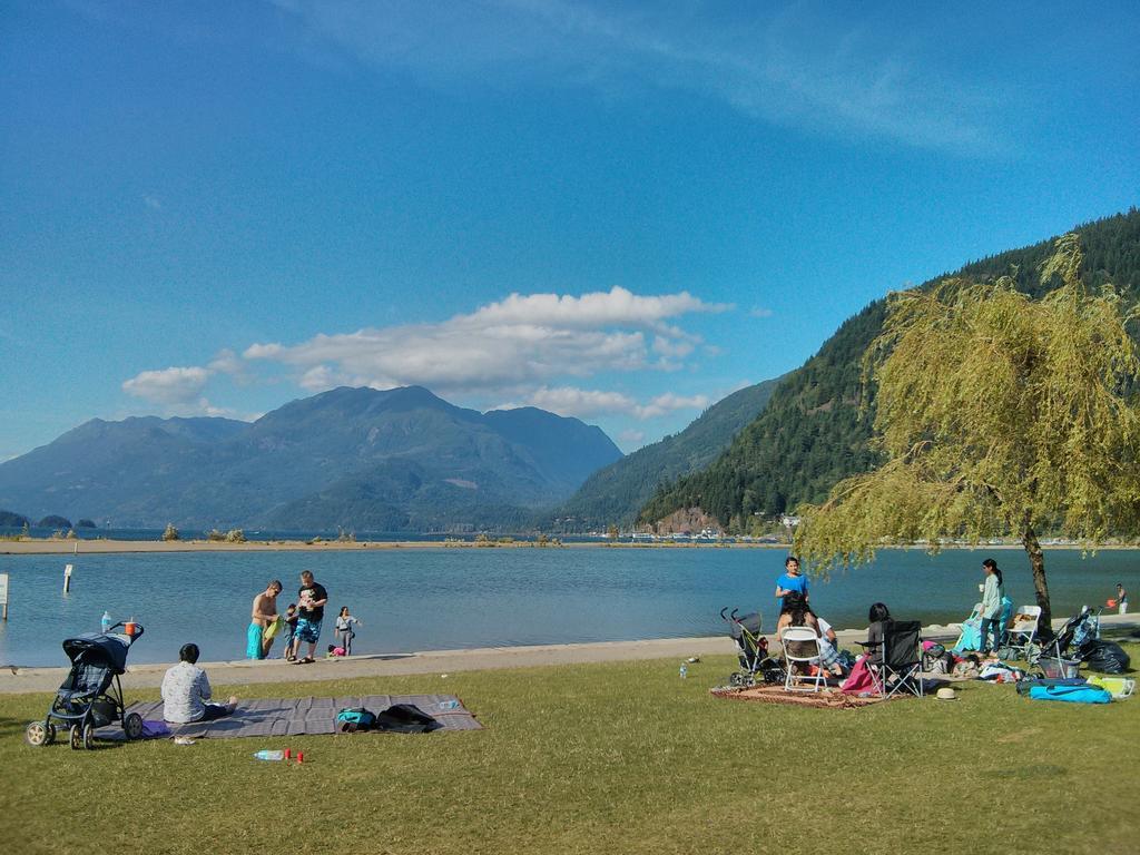 Harrison Lake Hotel Harrison Hot Springs Exteriör bild